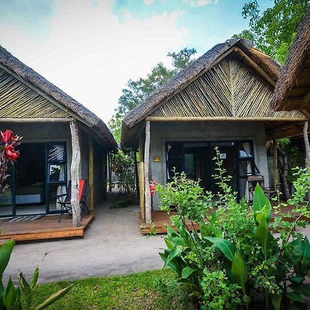 African Excursions Guest House Khwai Eksteriør billede