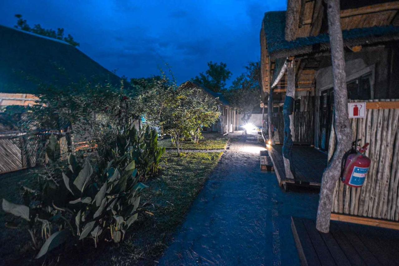 African Excursions Guest House Khwai Eksteriør billede