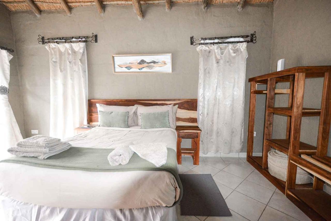 African Excursions Guest House Khwai Eksteriør billede